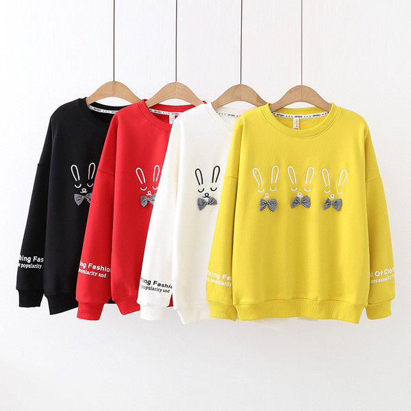 Μοντέρνα παιδική μπλούζα  για κορίτσια σε λευκό, κίτρινο, μαύρο και κόκκινο χρώμα