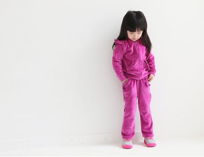 Sportos gyerekcsapat lányoknak három színben