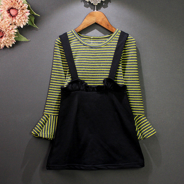 Stílusos, két részből álló gyerekszett lányoknak