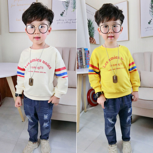 Gyerek blúz fiúknak O-alakú gallérral, két színben