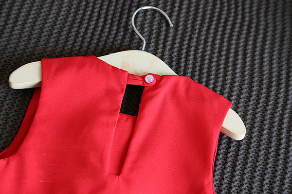 ÚJ Stílusos gyerek nyári szett lányoknak két részből, piros színben