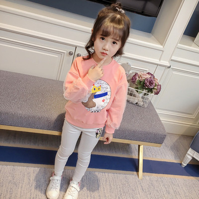 Bluză modernă pentru copii pentru fete în mâneci roz și dantelă