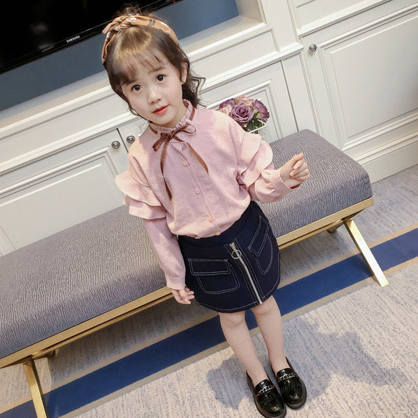 Stílusos gyerekszoknya cipzárral és zsebekkel