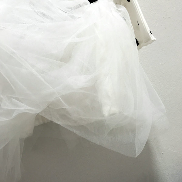 Lányoknak készült ruha szalaggal több színben