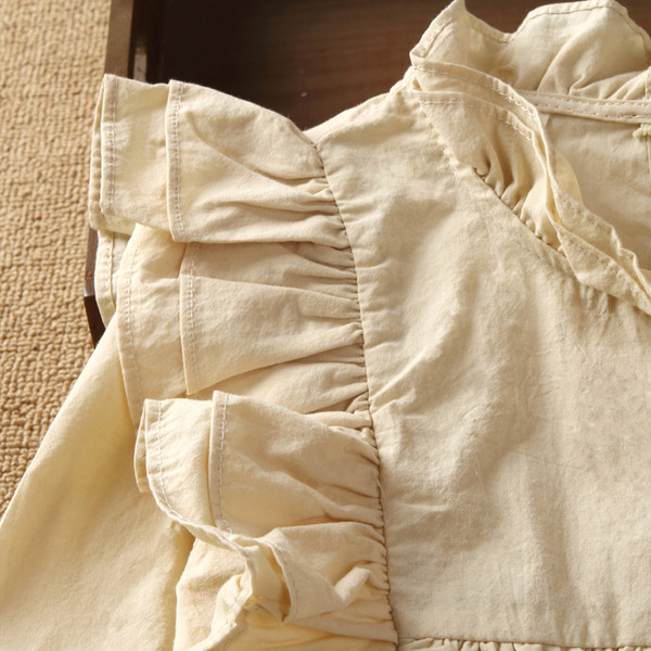 Modern, fehér lótusz ujjú gyereking lányoknak