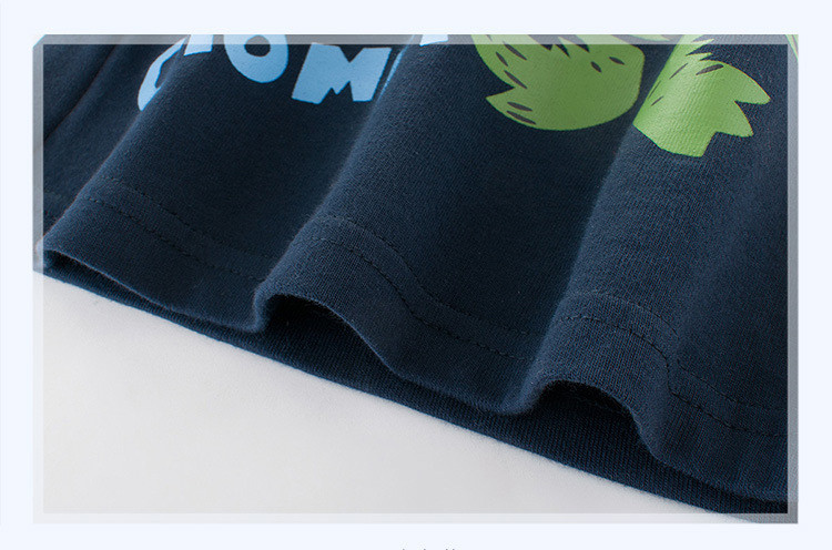 Gyerek blúz fiúknak két színben, színes felvitellel