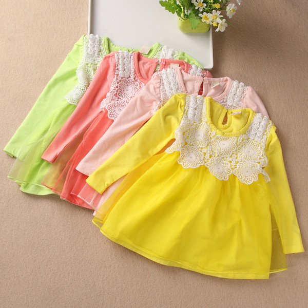 Model modern de croi rochie pentru copii cu dantela in mai multe culori