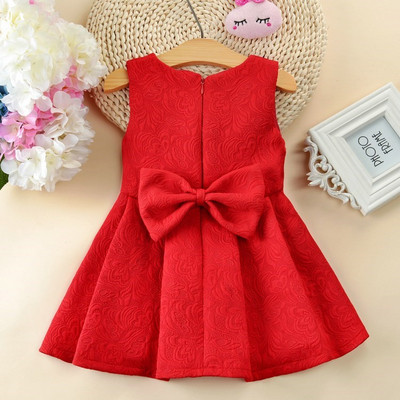 Модерна детска рокля с панделка в червен цвят