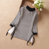 Modern csíkos gyerekruha csipke elemmel több színben