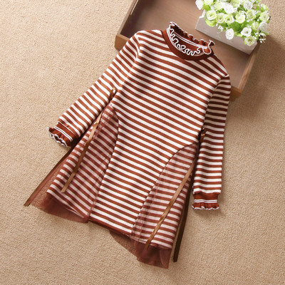 Modern csíkos gyerekruha csipke elemmel több színben