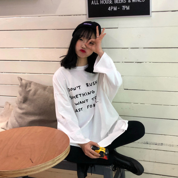 Alkalmi női blúz feliratokkal széles modell