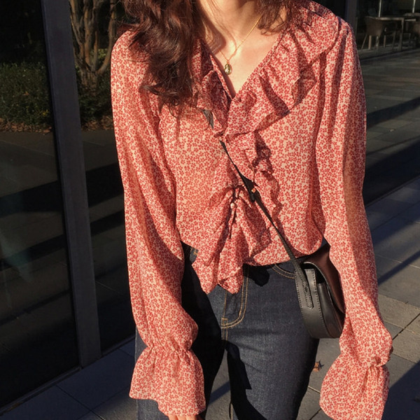 Αμάνικο πουκάμισο με ντεκολτέ σε σχήμα V