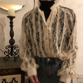 Stílusos női csipkeing két színben