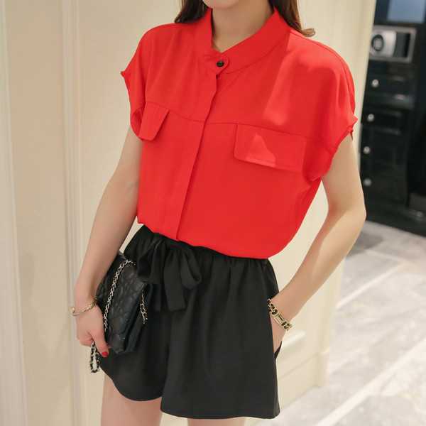 Μοντέρνο γυναικείο κοντομάνικο πουκάμισο σε λευκό και κόκκινο χρώμα