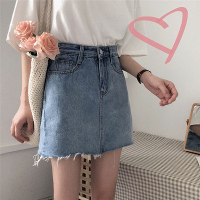 Μοντέρνα γυναικεία φούστα denim