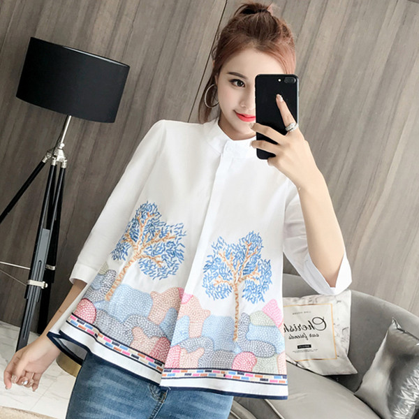 Retro stílusú női ing virágos motívumokkal, fehér színben, 3/4 ujjú