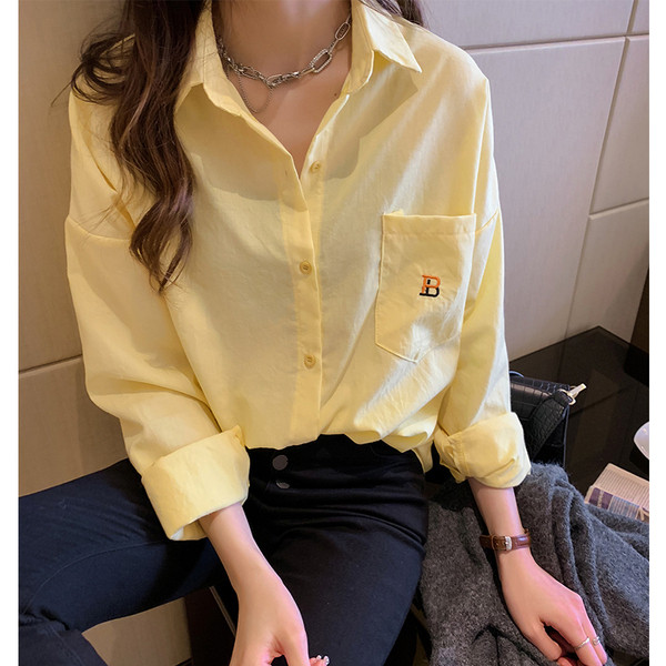 Modern női ing három színben hímzéssel