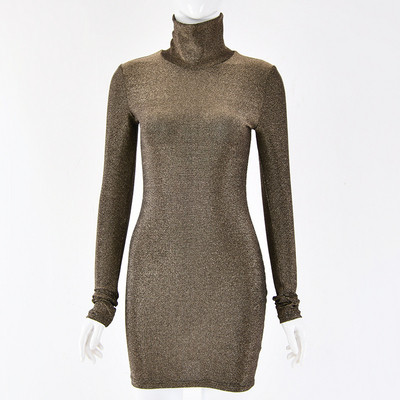 Modern női ruha fényes hatású pólógallérral