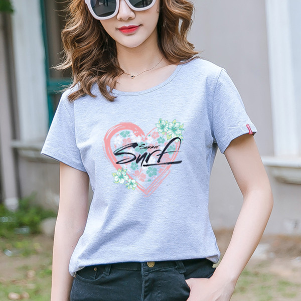 Μοντέρνο γυναικείο T-shirt με εκτύπωση σε διάφορα χρώματα