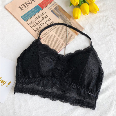 Lezser női intim csipke fehérnemű fém díszítéssel, fekete-fehér színben