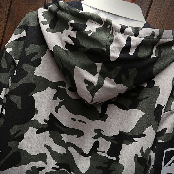 Modern férfi terepszínű pulóver kapucnival két színben