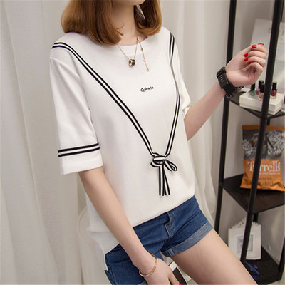 Lezser női blúz, rövid ujjú, feliratos, három szín szalaggal