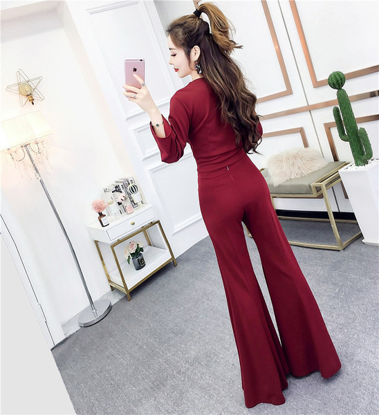 Stílusos női kétrészes szett fekete és piros színben