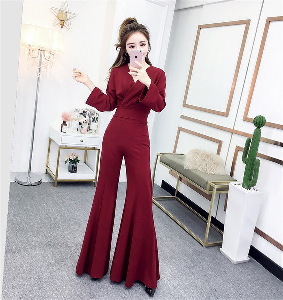 Stílusos női kétrészes szett fekete és piros színben