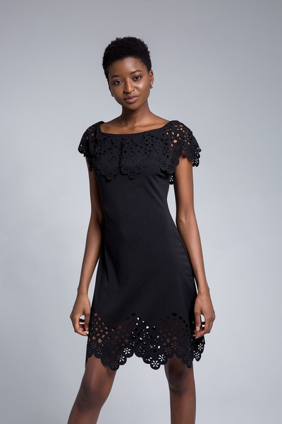 Modern női ruha rövid ujjú fekete és piros színben