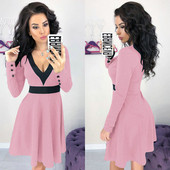 Modern női ruha modell kivágott V-nyakkal több színben