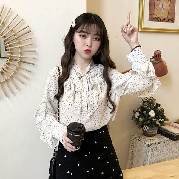 Modern női ing fekete-fehér színben