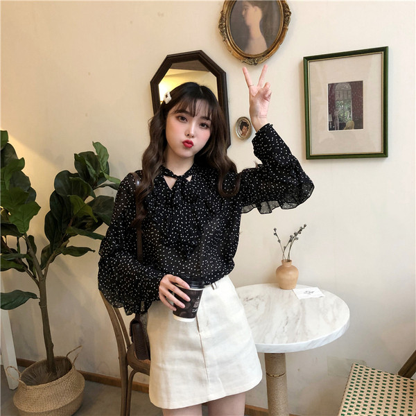 Modern női ing fekete-fehér színben