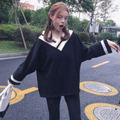 Bluză largă de damă modernă, cu mâneci decupate, de culoare neagră, cu decolteu în V