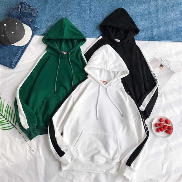 Lezser férfi pulóver kapucnival és zsebbel, három színben