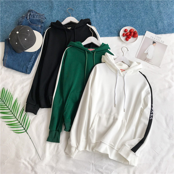 Lezser férfi pulóver kapucnival és zsebbel, három színben