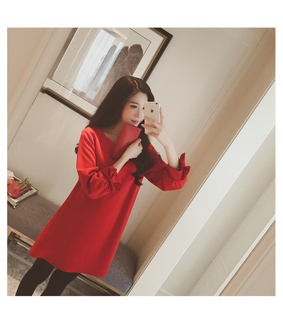 Stílusos női ruha ujján szalaggal, két színben