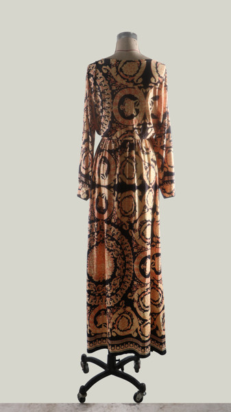 Стилна дамска рокля с флорални мотиви дълъг модел 