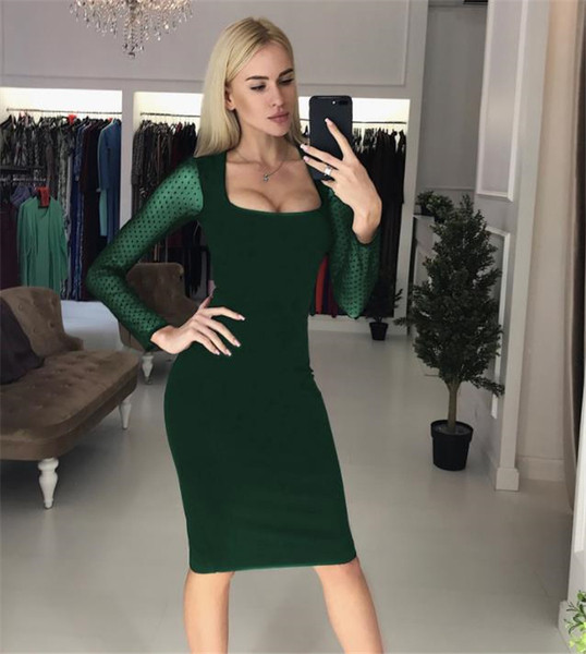 Modern ruha Slim-modell csipkeujjal több színben