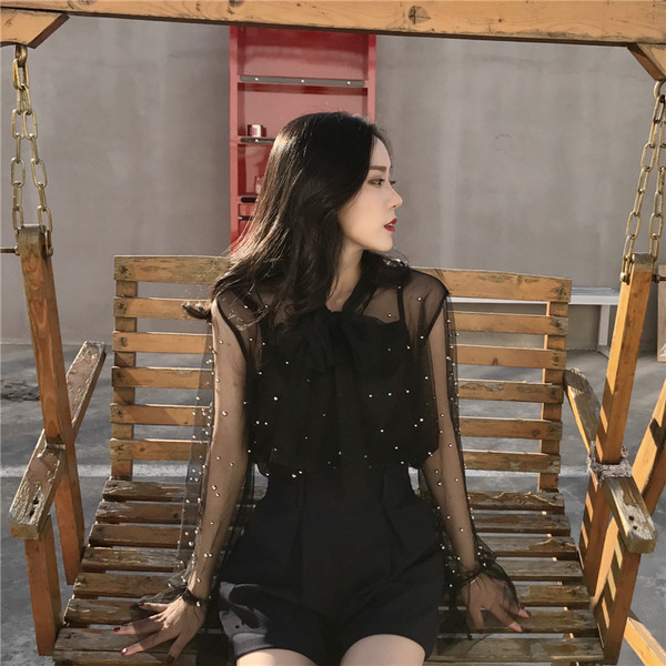 Női elegáns csipkeblúz gyöngyökkel több színben