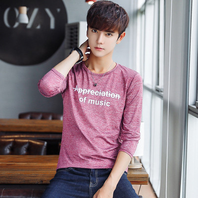 Ανδρική casual μπλούζα με επιγραφές σε διαφορετικά χρώματα