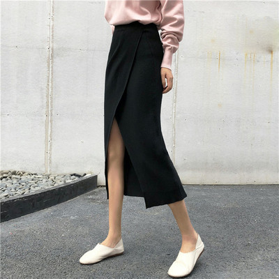 Fusta lungă de damă lejeră, cu fante în față