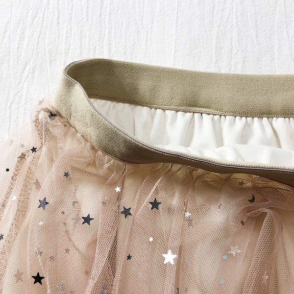 Modern női szoknya tüllel több színben