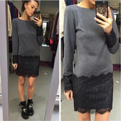 Modern női ruha csipkével és hosszú ujjú szürke színben