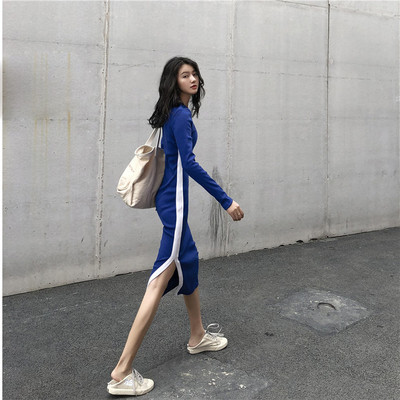 Γυναικείο καθημερινό φόρεμα με πλευρικές άκρες