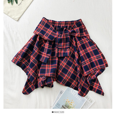 Aktuális női kockás szoknya különböző színekben