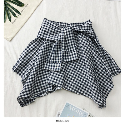 Aktuális női kockás szoknya különböző színekben