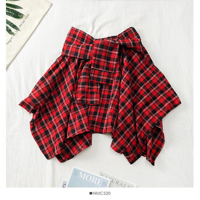 Aktuális női kockás szoknya különböző színekben