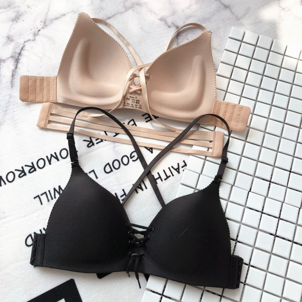 Μοντέρνο  γυναικείο σουτιέν σε δύο χρώματα