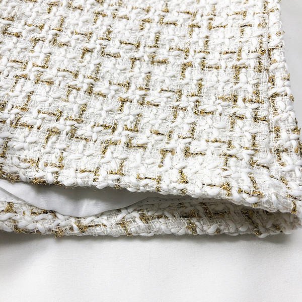 Stílusos női rövidnadrág gombokkal, négy színben