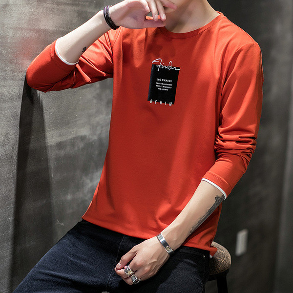 Bluză bărbătească cu aplicație în portocaliu alb și negru